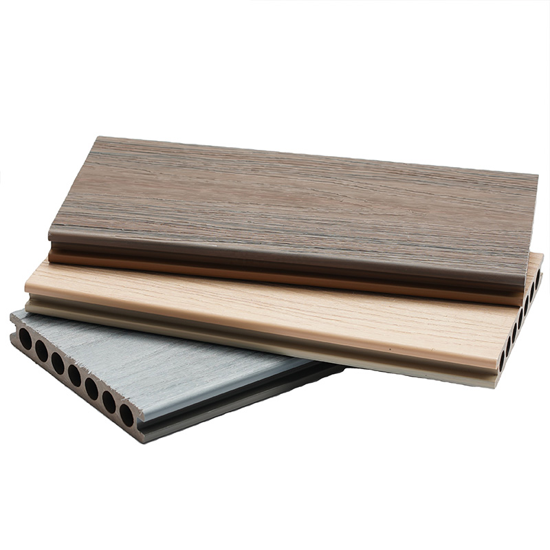 Der 3D-geprägte Holzmaserung-Verbundholz-Kunststoffboden ist robust und langlebig